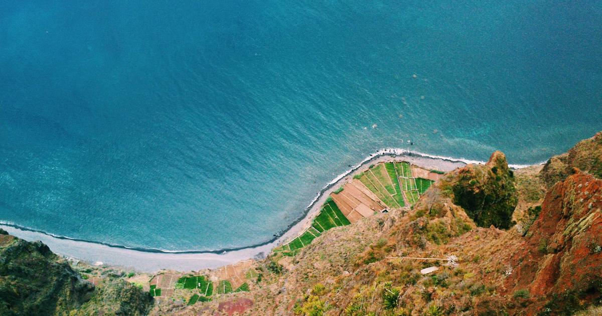 Claude vs ChatGPT 2026：半年后再对决，$20月费还值不值？